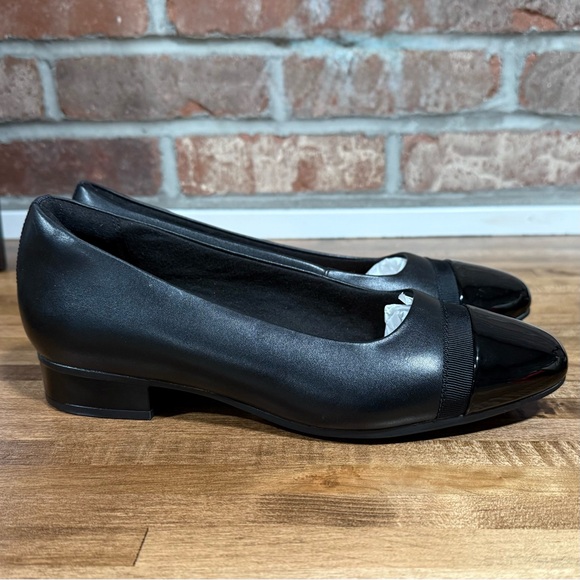 Clarks Collection Juliet Monte Black Leather & Patent Cap Toe Flats - Picture 4 of 5